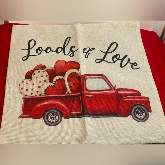 Set of 2 pillow cases! Valentines Pillow cases EUC - Picture 3 of 5